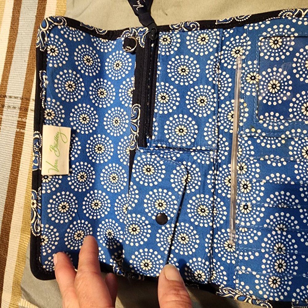 Purses - Picture 7 of 7
